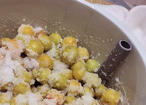 �~�|�z���u